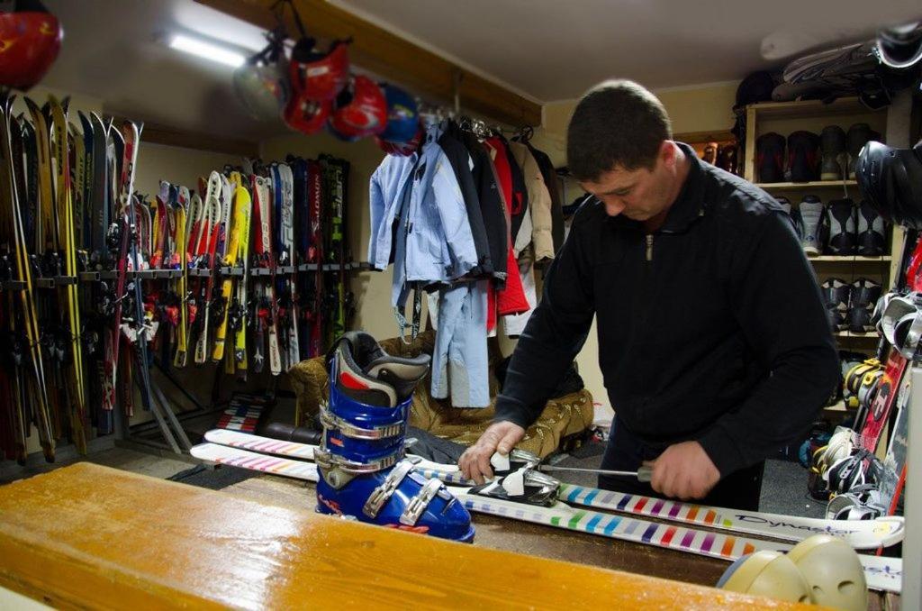 Ski Complex Velikiy Kalyny Esterno foto