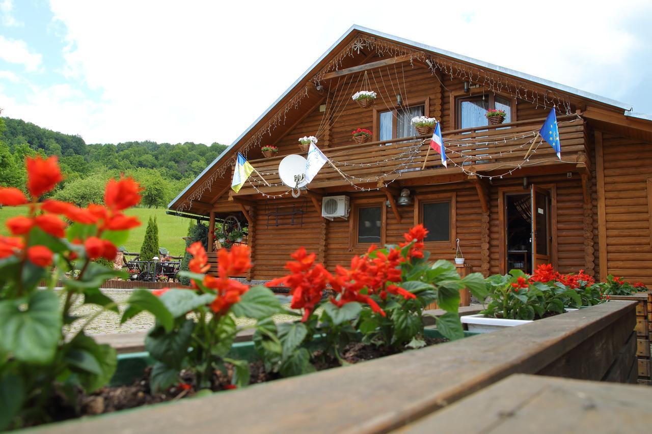Ski Complex Velikiy Kalyny Esterno foto